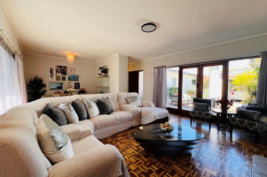 To Let 4 Bedroom Property for Rent in Goodwood Estate Western Cape